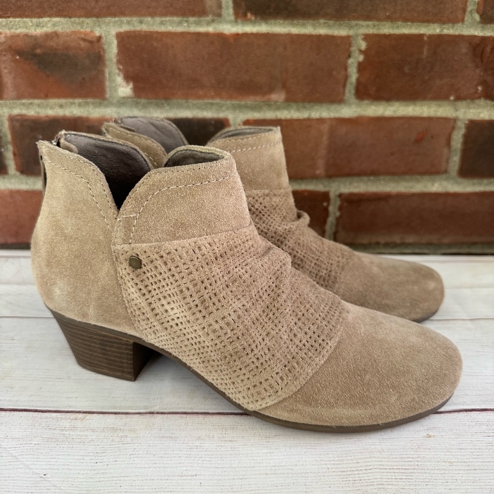 Array Womens Blair Taupe Suede block heel Ankle Boots Shoes US 7.5 N narrow